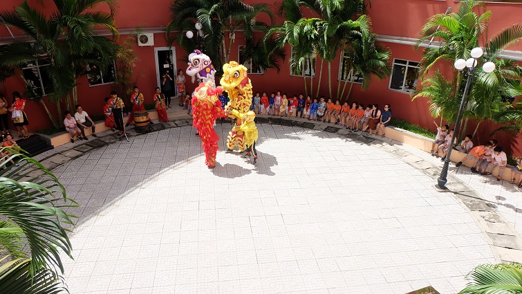 7. Lion Dance