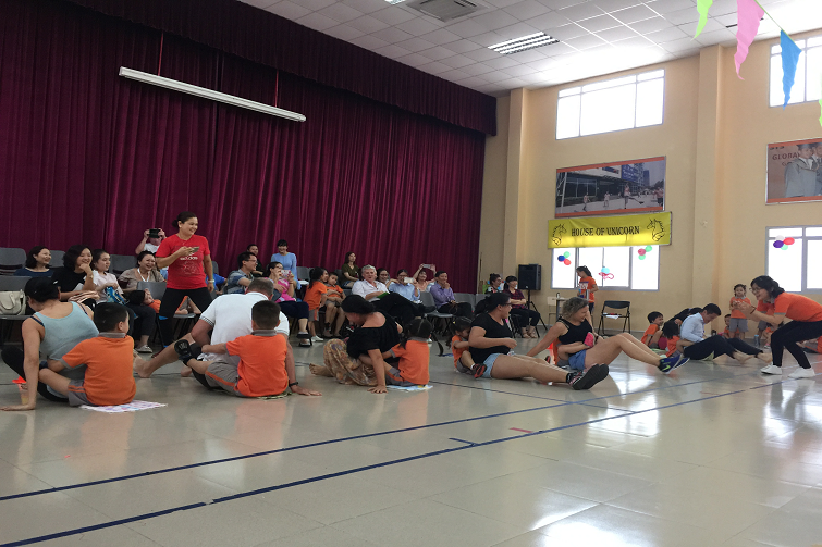 7.Tower Race with Parents